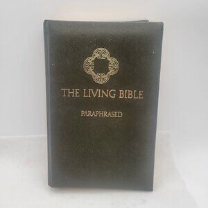 The Living Bible Paraphrased by Tyndale House Publishers 1973 Green Padded HC